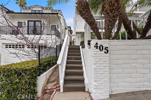 Building Photo - 405 Heliotrope Ave