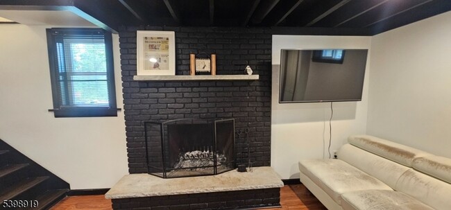 Building Photo - 141 West End Ave