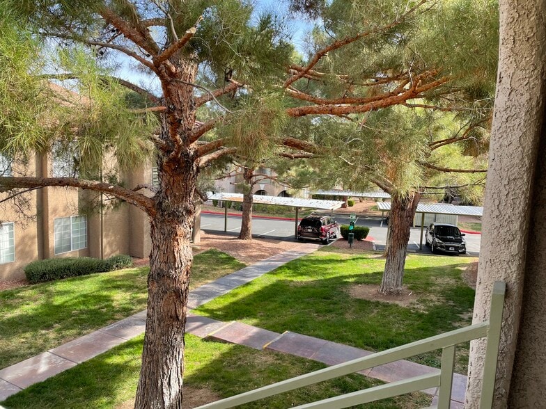 Building Photo - 2111 Sealion Dr