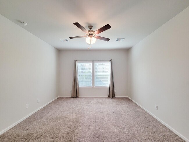 Building Photo - 94 Valiant Ridge Trail