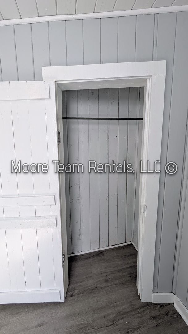 Building Photo - Cozy 1-Bed, 1-Bath Home w/ Laundry Hookups!