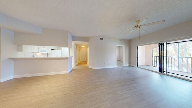 Building Photo - 2Bd /2Ba Condo with Stunning Lake Views!  ...