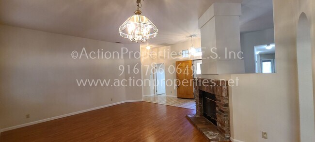Building Photo - Move In Special! Woodcreek High School Walking Distance, West Roseville Single Story, , 4 Bed 2 B...