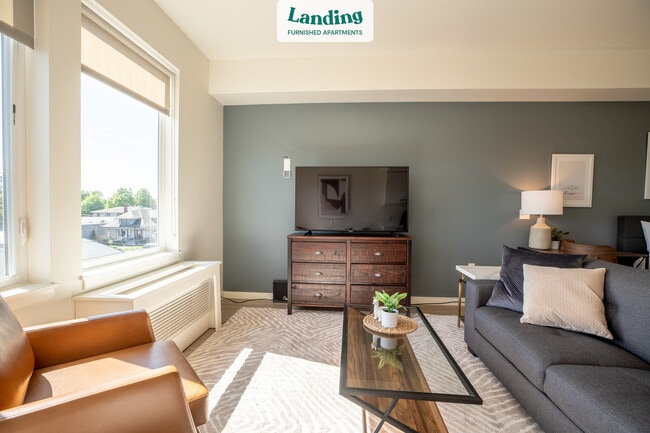 Building Photo - 4545 SW Angel Ave