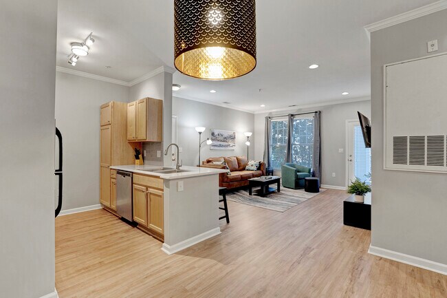 Building Photo - 801 Moratuck Dr