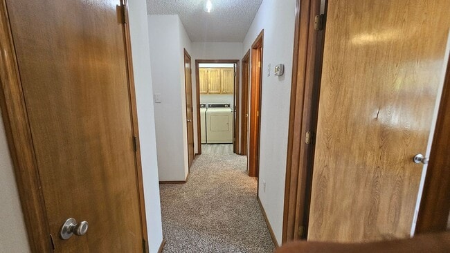 Building Photo - 1700 Kendolph Dr