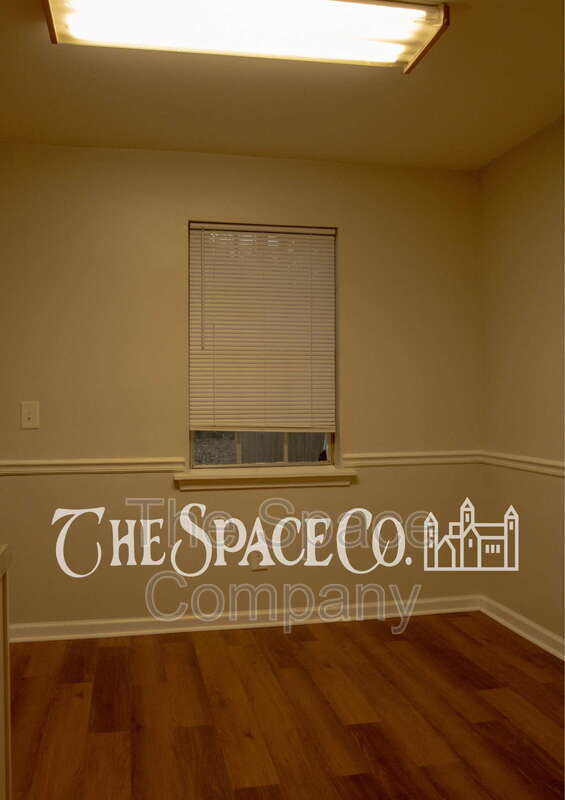 Building Photo - 300 Crestview Dr