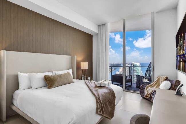 Building Photo - 4111 S Ocean Dr