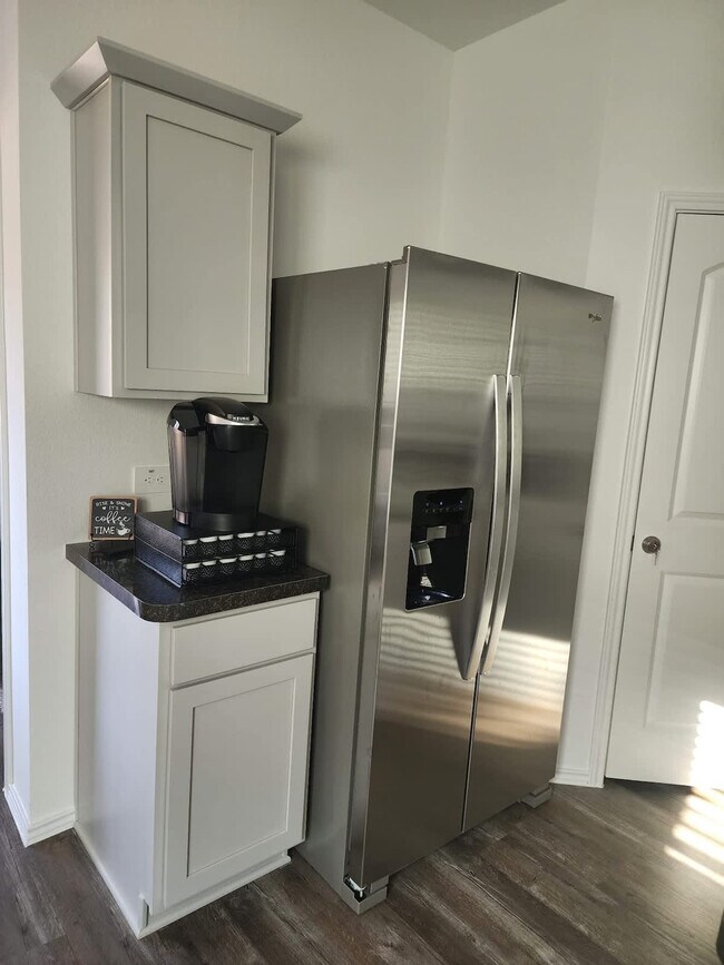 Building Photo - 6055 Diamond Vis Ct