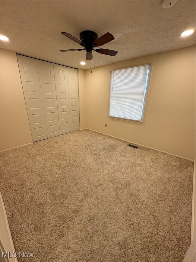 Building Photo - 6884 Slippery Rock Dr