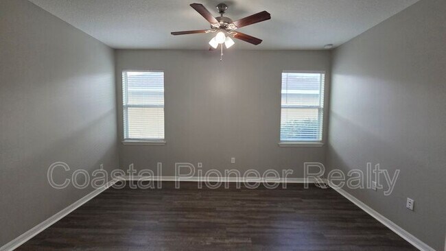 Building Photo - 30953 Water Lily Dr