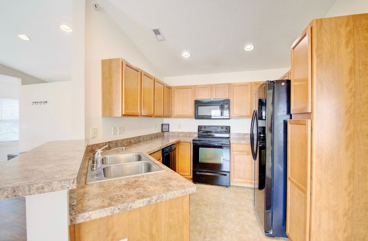 Building Photo - 2223 Rolling Hills Dr