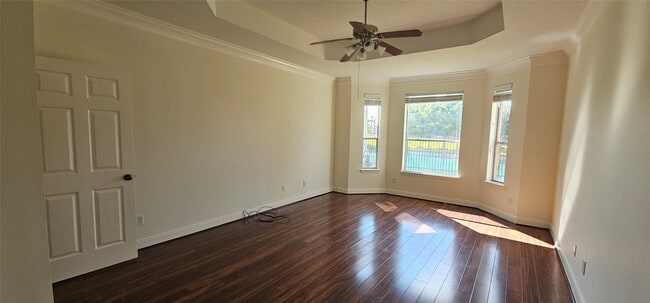 Building Photo - 6926 Sable River Dr