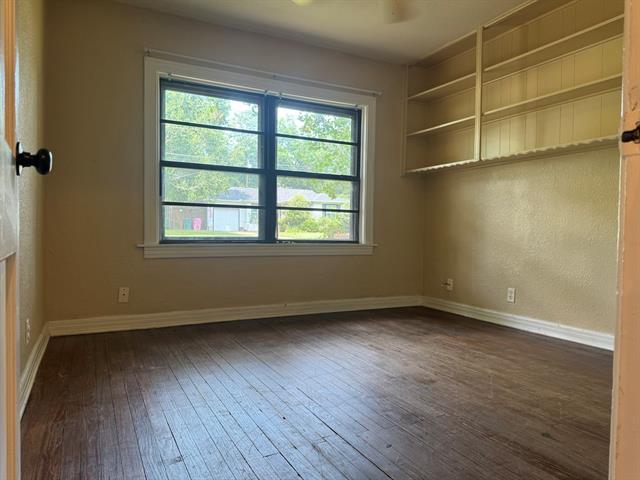 Building Photo - 1018 W Brockett St