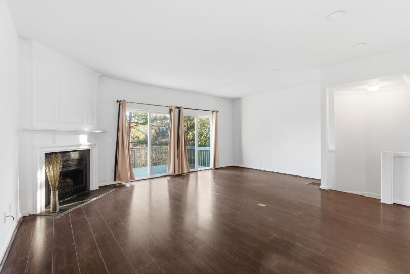 Building Photo - 113 Ruby Walk Dr