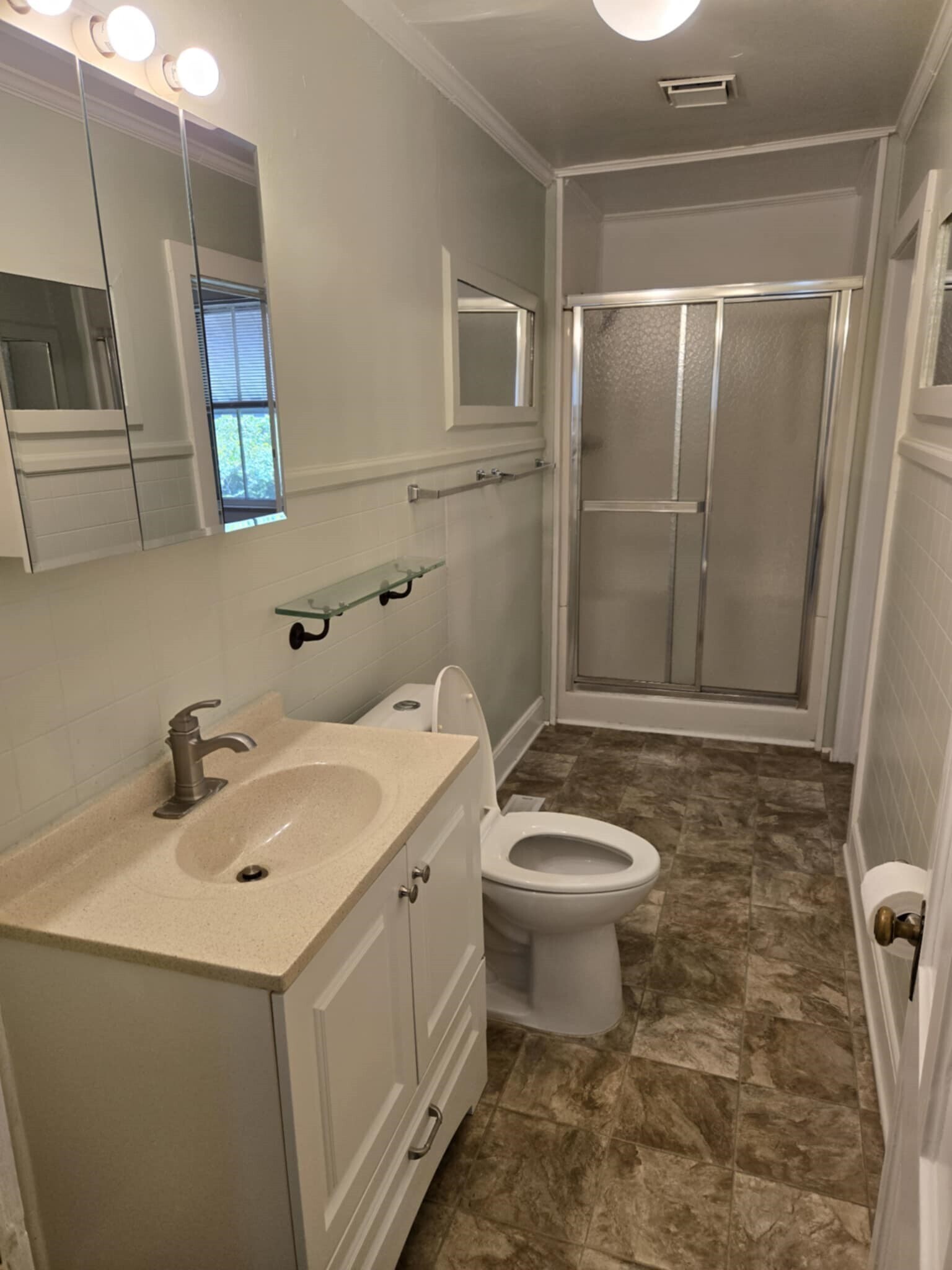 Bathroom - 1521 Poinsettia Rd