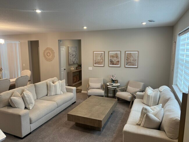 Building Photo - 1515 100th Ave NW