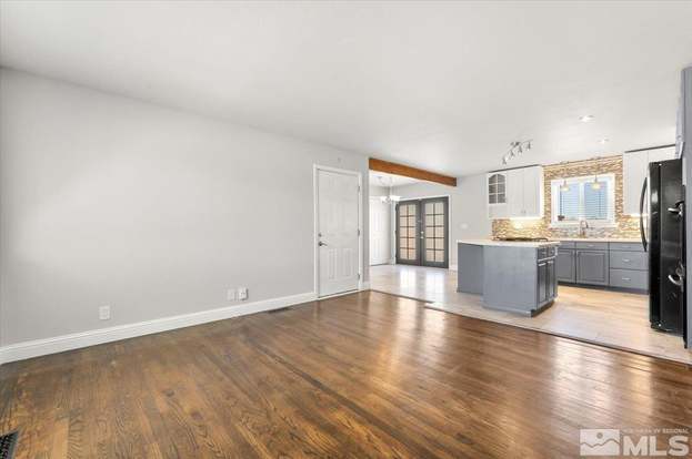 Building Photo - 990 Akard Dr
