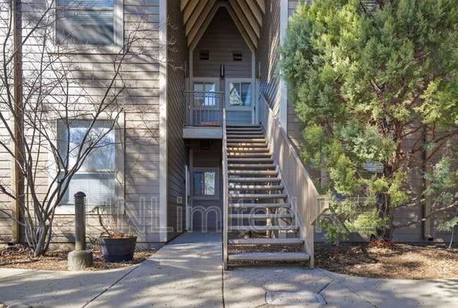 Building Photo - 1401 N Fourth St