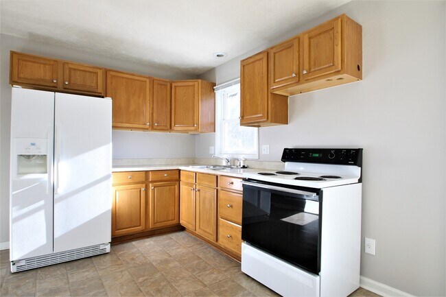 Building Photo - Gorgeous 3 bedroom / 1.5 Bath Home