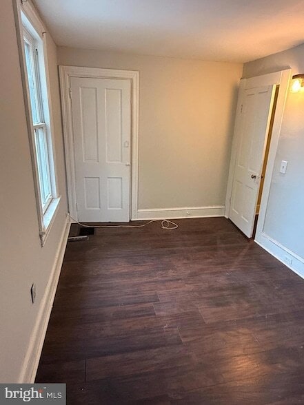 Building Photo - 73 Walnut St