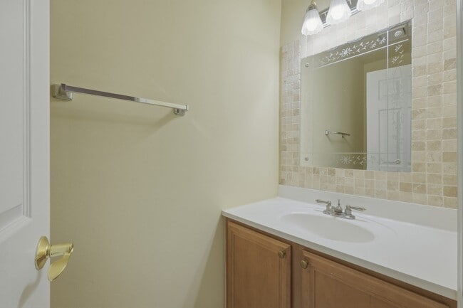 Building Photo - 460 N Lake Shore Dr