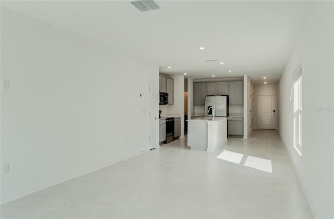 Building Photo - 1492 Cumberland Ave