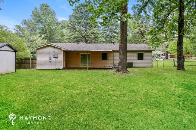 Building Photo - 10501 Laddie Dr