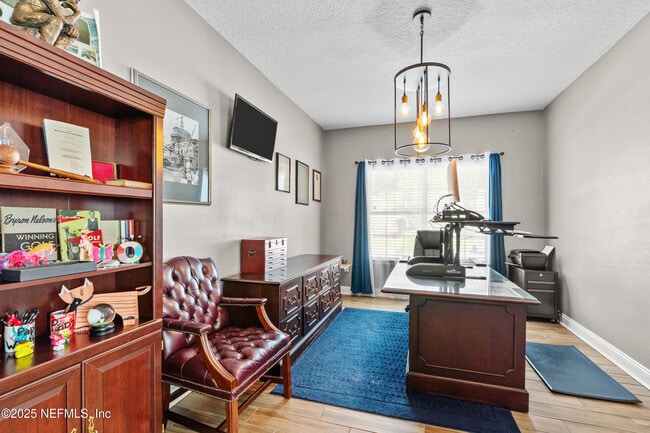 Building Photo - 503 Candlebark Dr