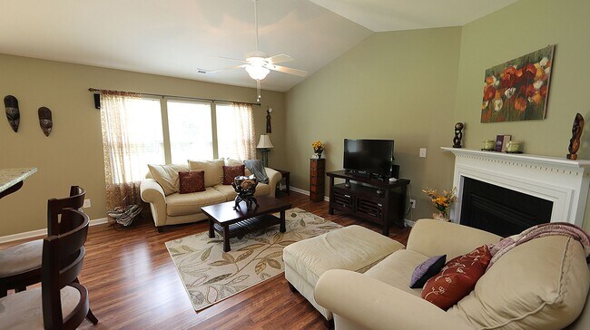 Building Photo - Immaculate Home in Collington Farms