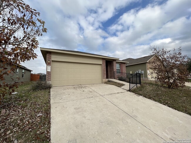 Primary Photo - 9116 China Rose Dr