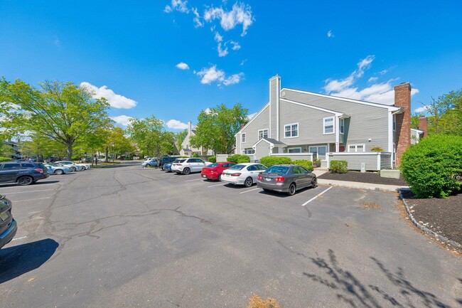 Building Photo - 212 Westchester Ct