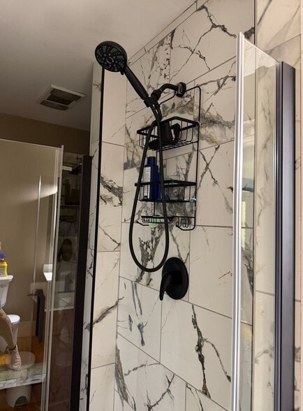 Building Photo - 5886 Poor Mountain Rd