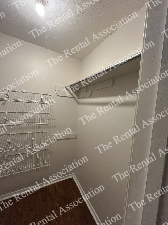 Building Photo - 103 Liner Dr