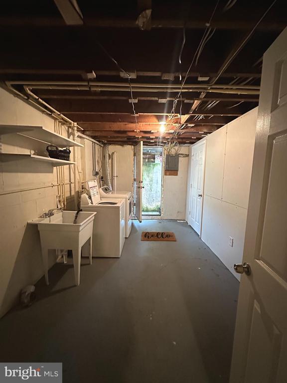 Building Photo - 500 Lucia Ave