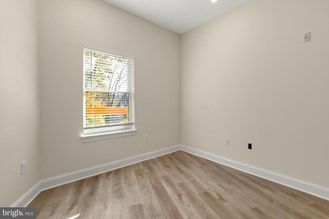 Building Photo - 511 Gorgas Ln