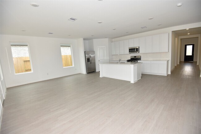 Building Photo - 16542 Mesquite Fld Dr