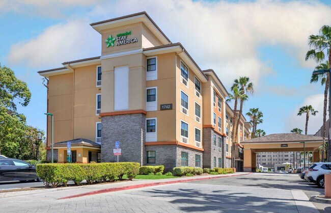 Building Photo - Furnished Studio-Orange County - Anaheim Convention Center