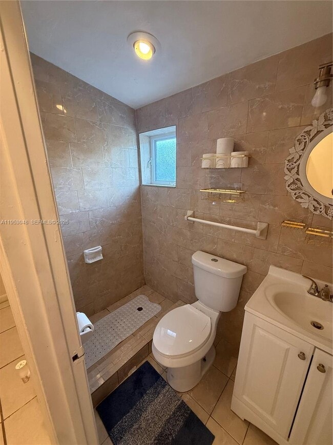 Building Photo - 3501 SW 40th Ave