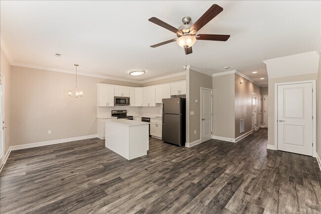 Building Photo - 419 Flt Rdg Wy