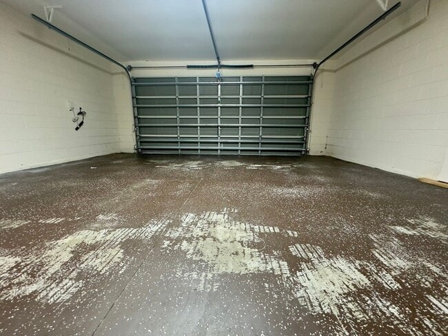 Building Photo - 256 Canna Dr