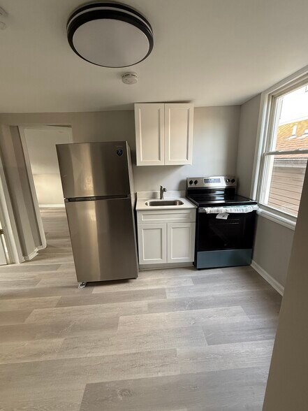 Building Photo - 171 Godwin Ave