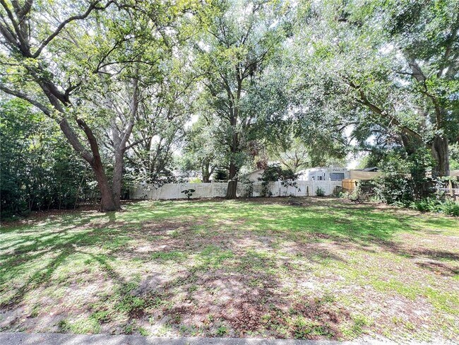 Building Photo - 109 E Osceola St