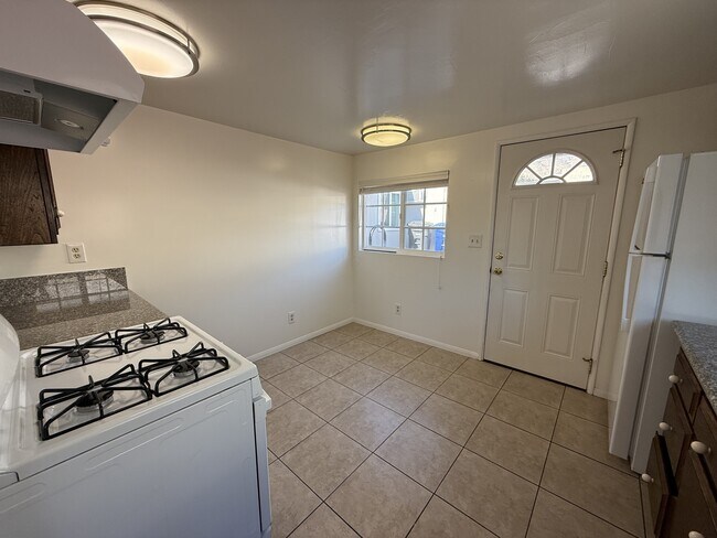 Building Photo - 1775 Atchison St