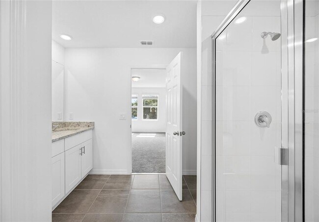 Building Photo - 2339 White Tail St