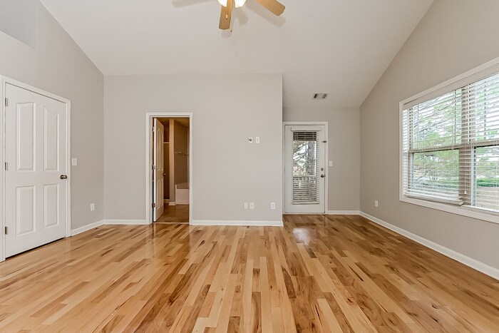 Building Photo - 1630 Yukon Ct