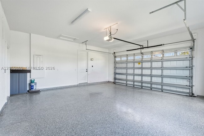 Building Photo - 4662 Estates Cir