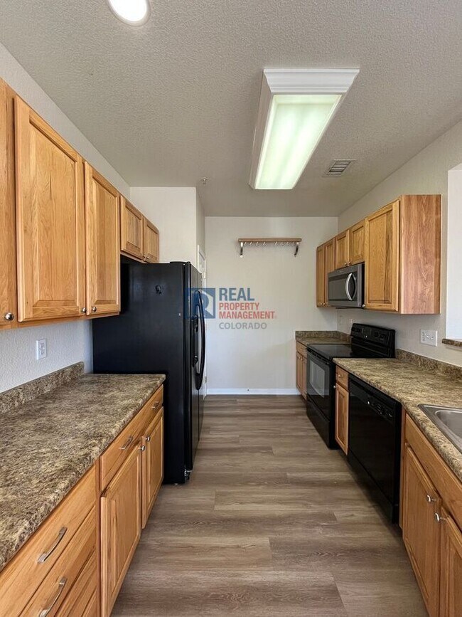Building Photo - 9591 Pearl Cir