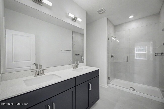 Building Photo - 61 Mellowood Ln