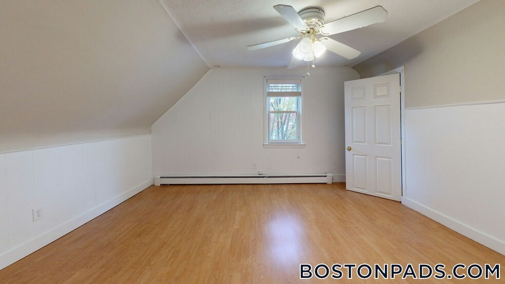 Building Photo - 310 Lowell St